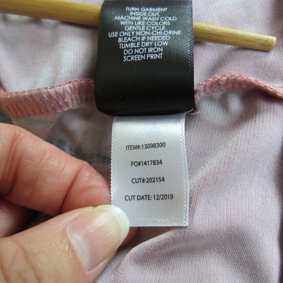 TORRID Women's Peach Floral Studio Knit High Neck Keyhole Top 4/4x Sleeveless - Picture 9 of 9